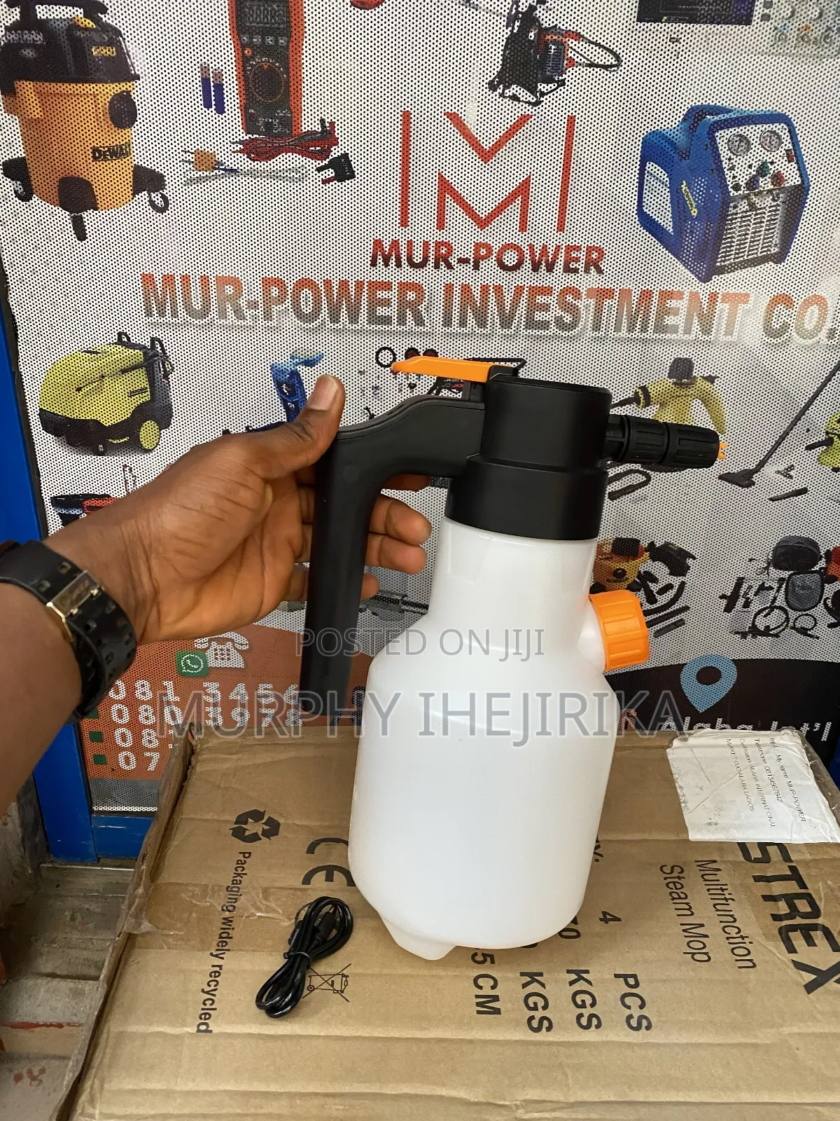 Cordless 2L Snow Foam Sprayer Bottle Washer