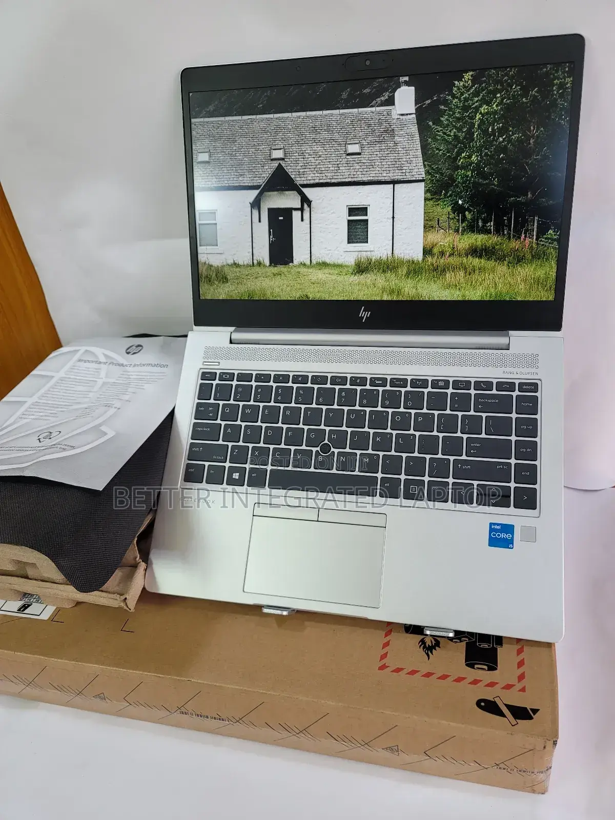 New Laptop HP EliteBook 820 32GB Intel Core i5 SSD 1T