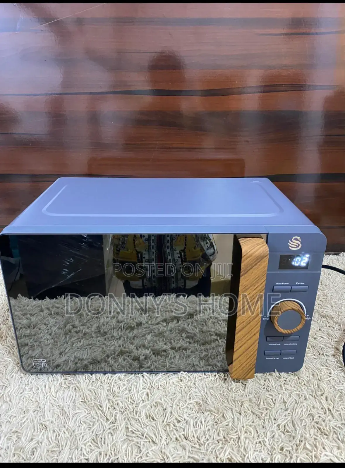 Swan Nordic Digital Microwave 20L