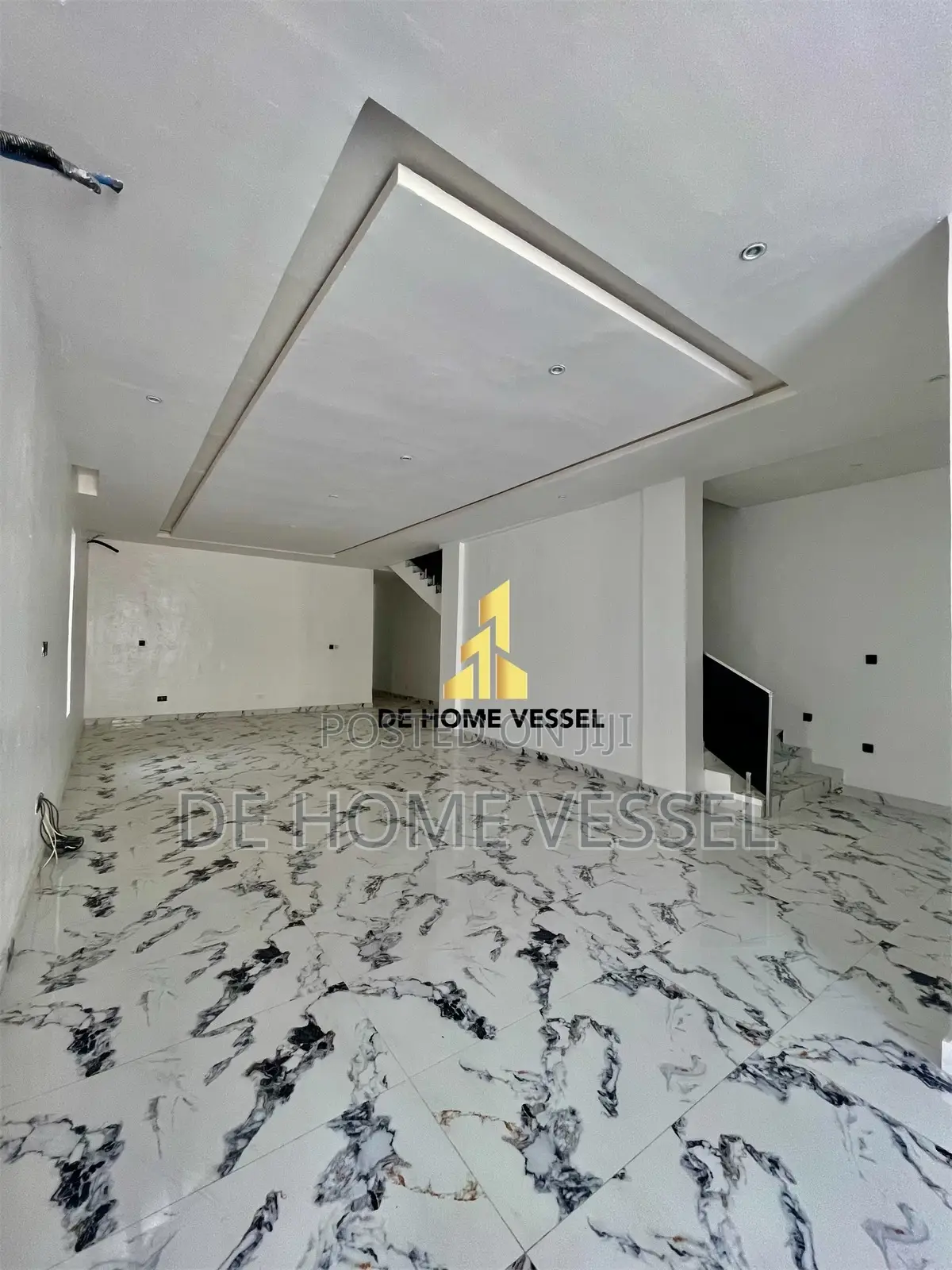 5bdrm Duplex in Lekki for sale