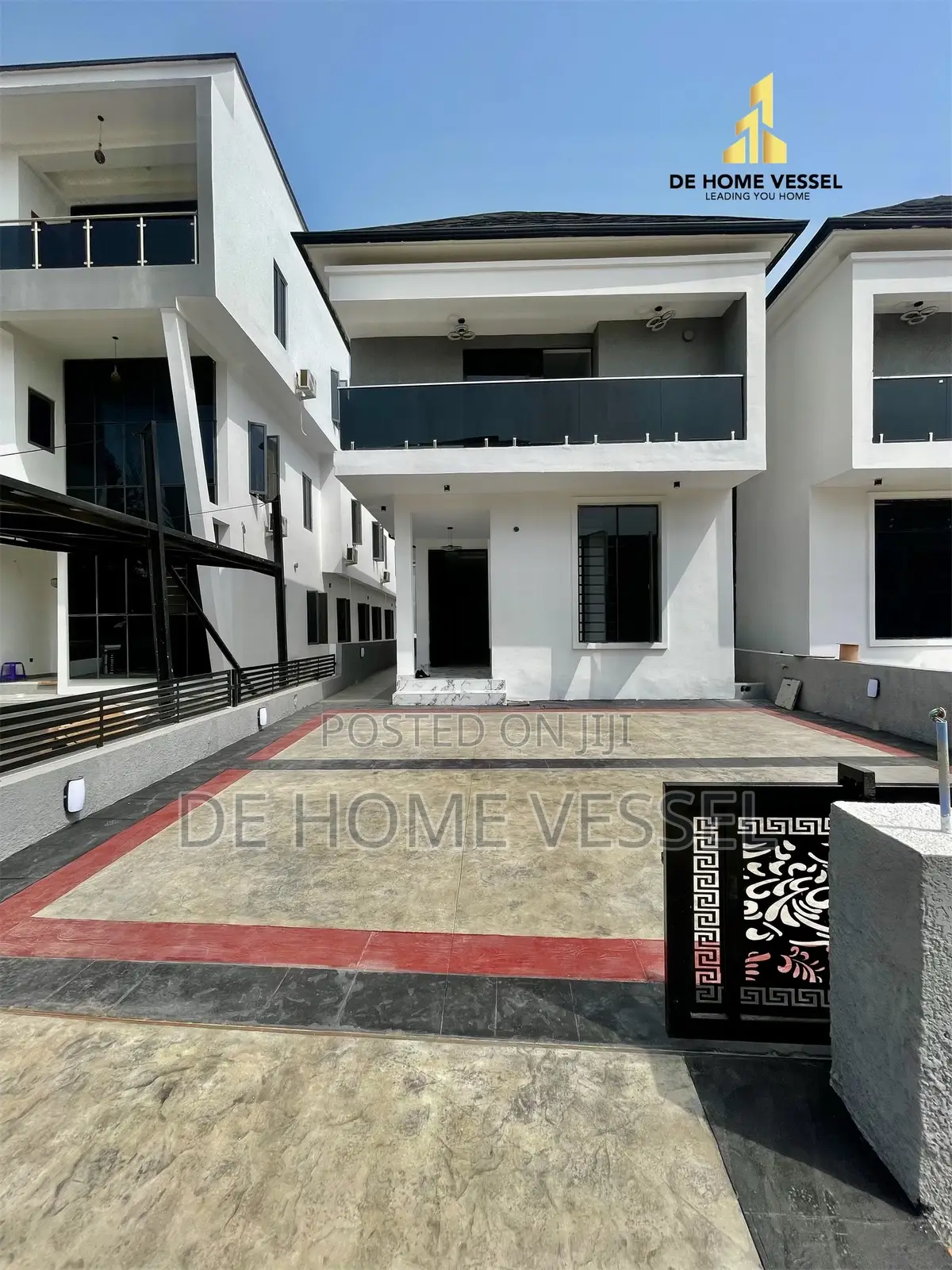 5bdrm Duplex in Lekki for sale