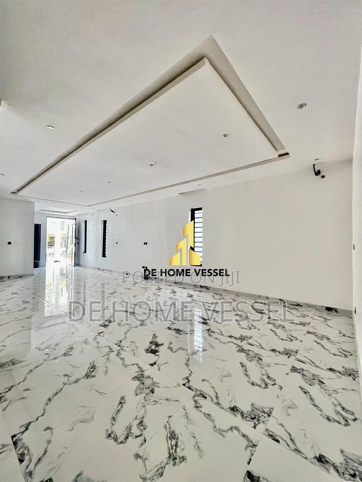 5bdrm Duplex in Lekki for sale