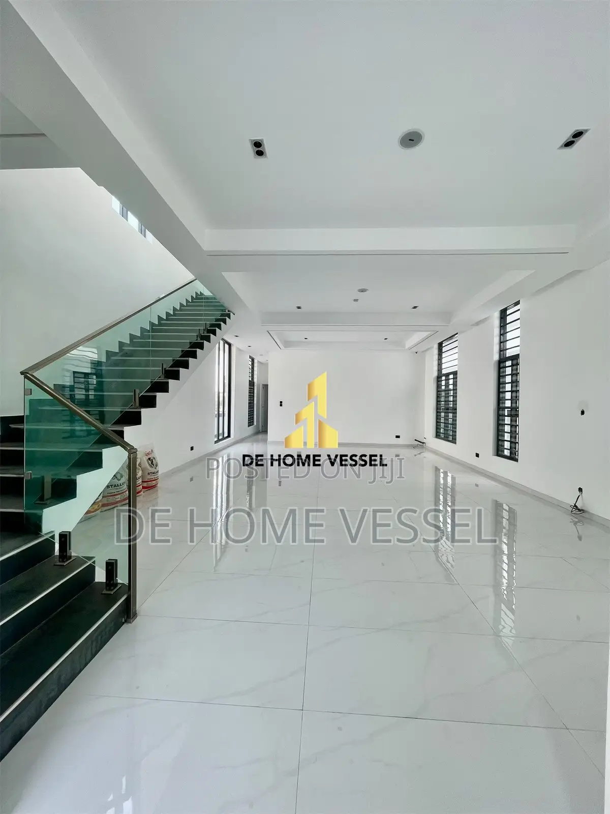 5bdrm Duplex in Lekki for sale