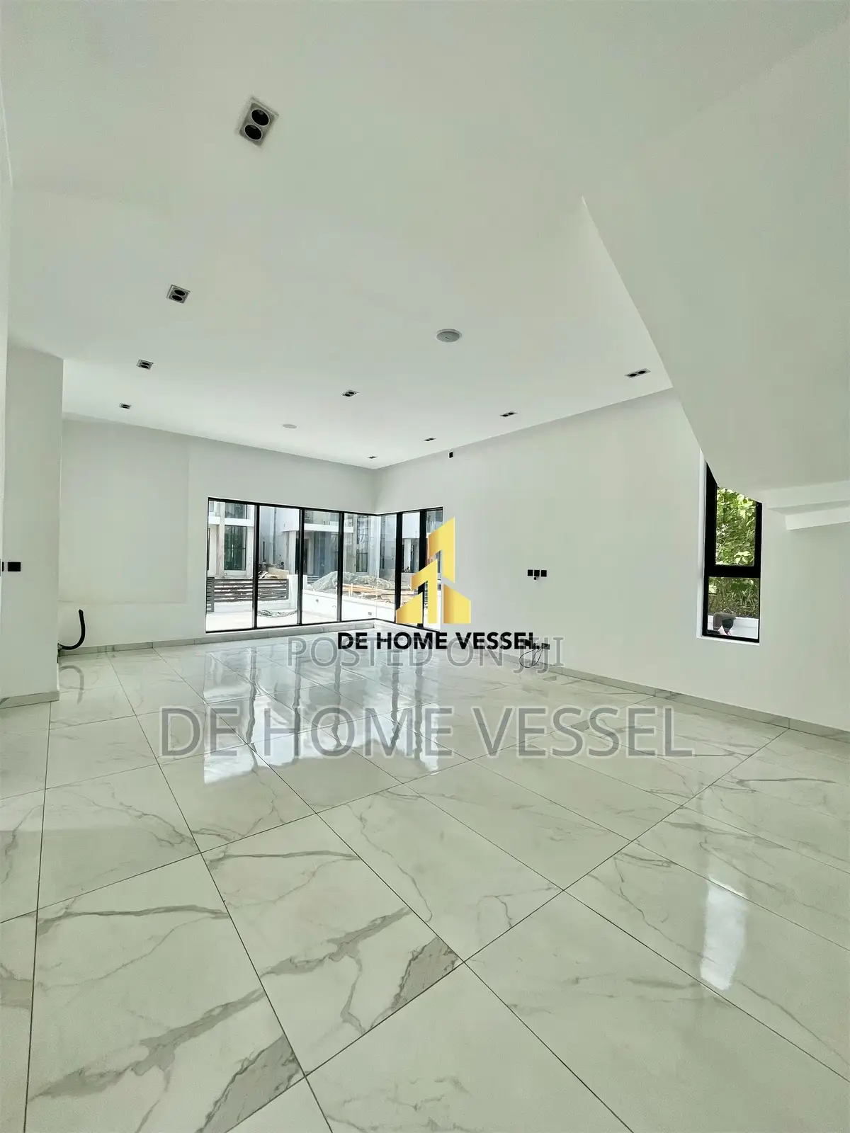 5bdrm Duplex in Lekki for sale