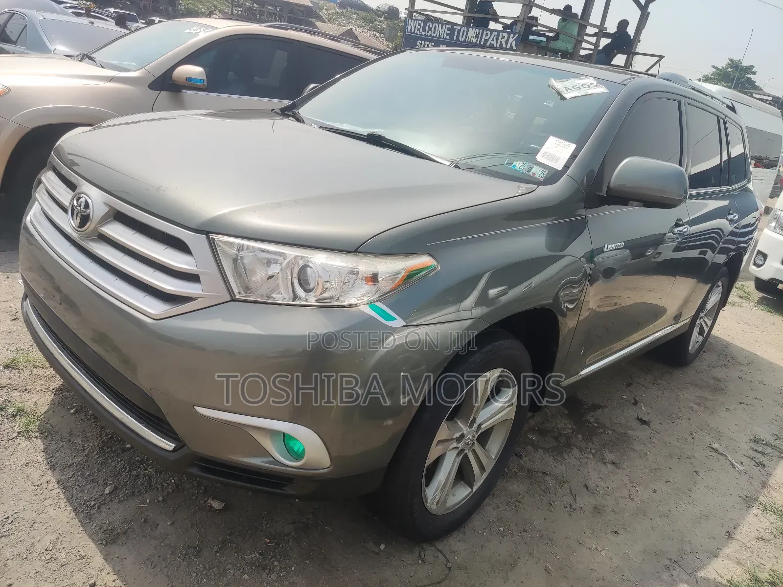 Toyota Highlander Limited 2012 Burgundy