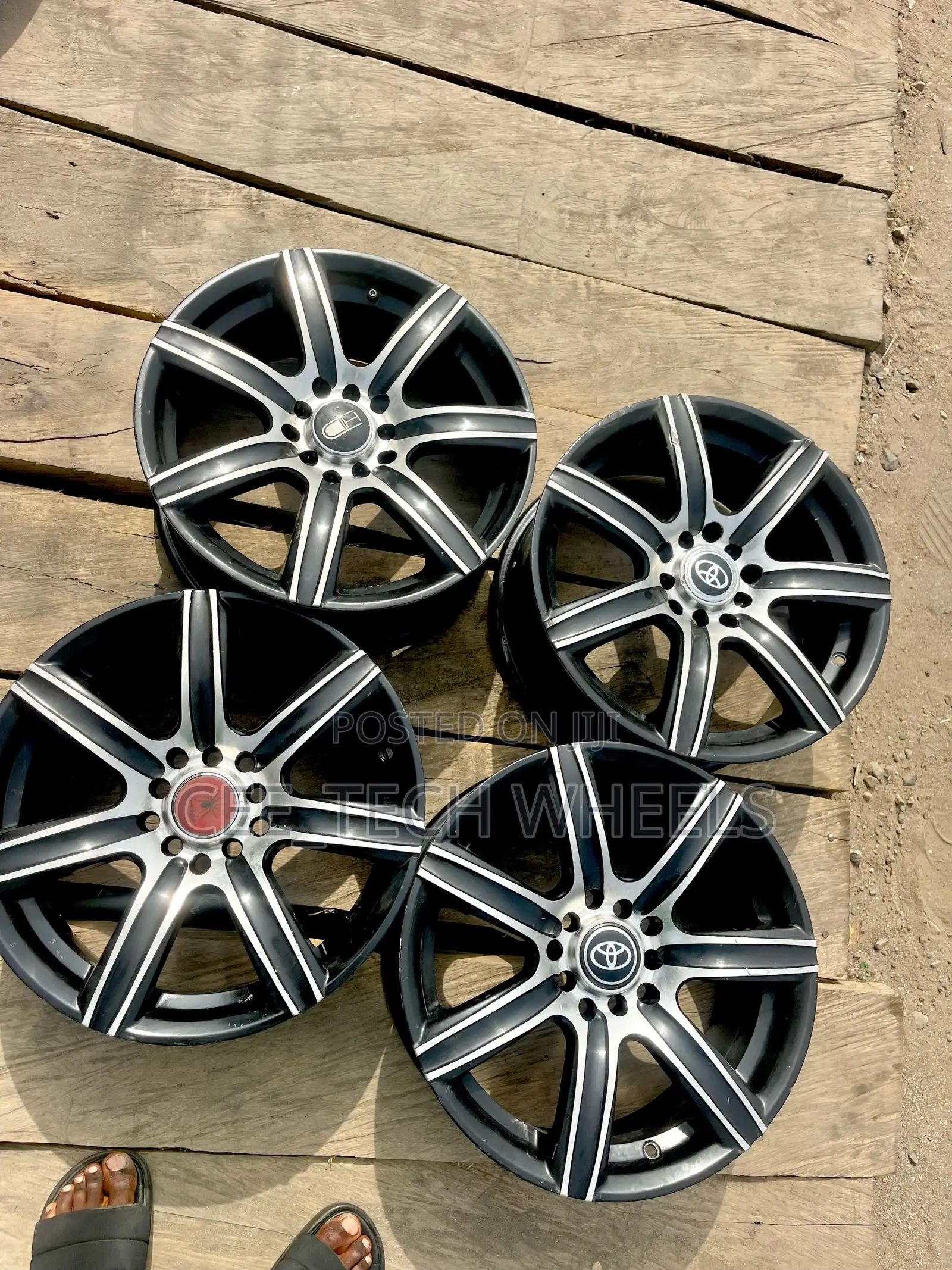 16inch Universal Hole for Corolla ,Camry and Other Vehicles
