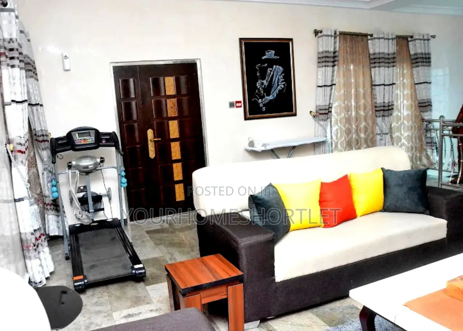 Luxury 3 Bedroom Duplex (Self Compound) With Outdoor Jacuzzi