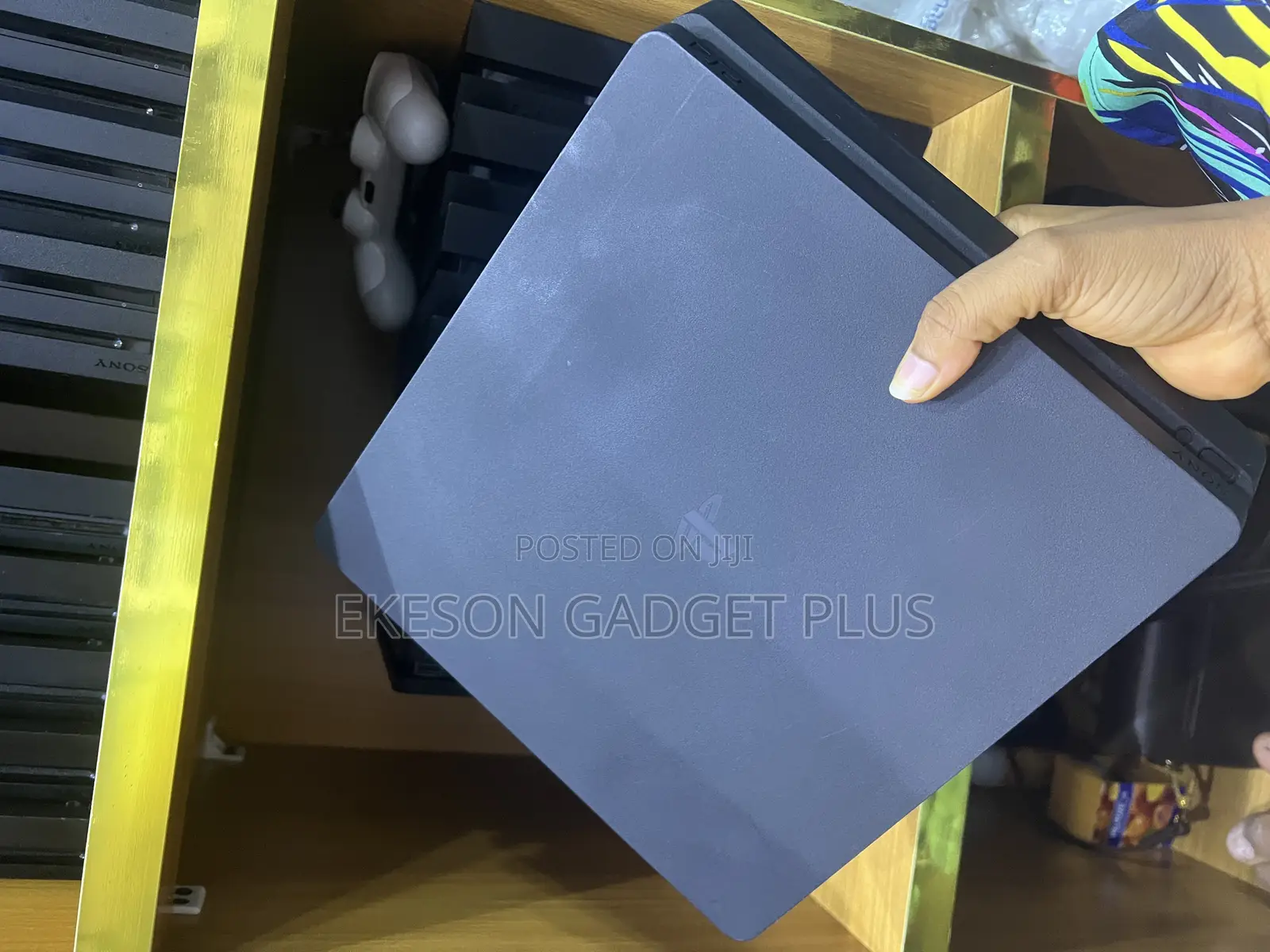 Uk Used Ps4 Slim Console With 2 Pads and 12games