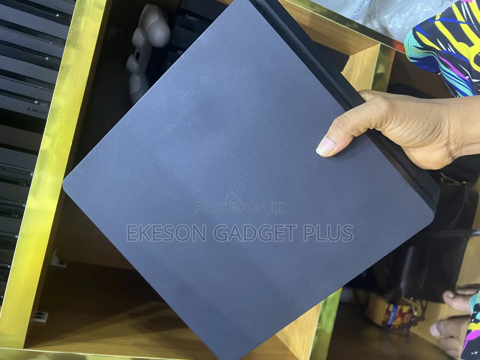 Uk Used Ps4 Slim Console With 2 Pads and 12games