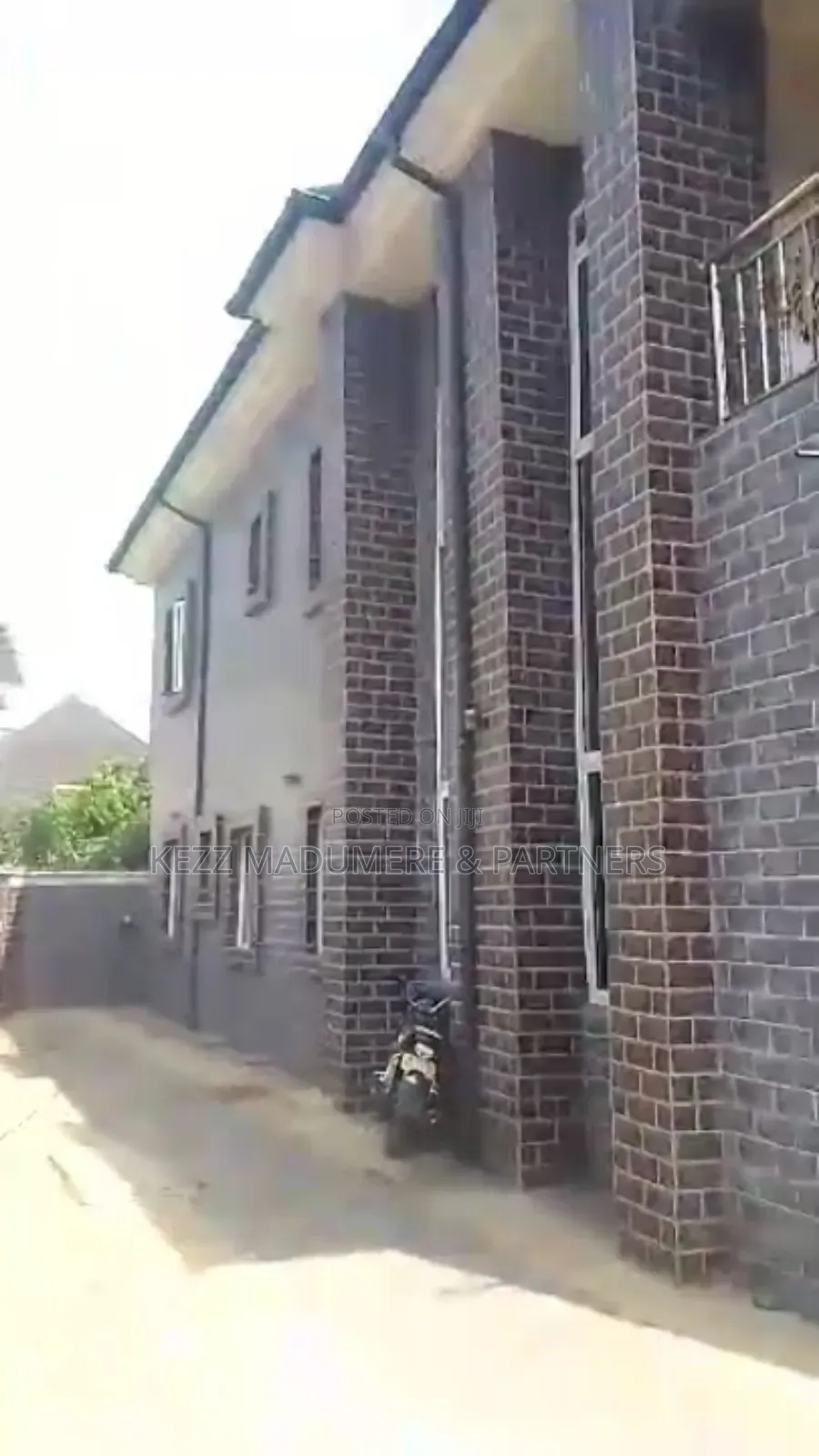 6bdrm Duplex in Akanuwa Estate, for sale
