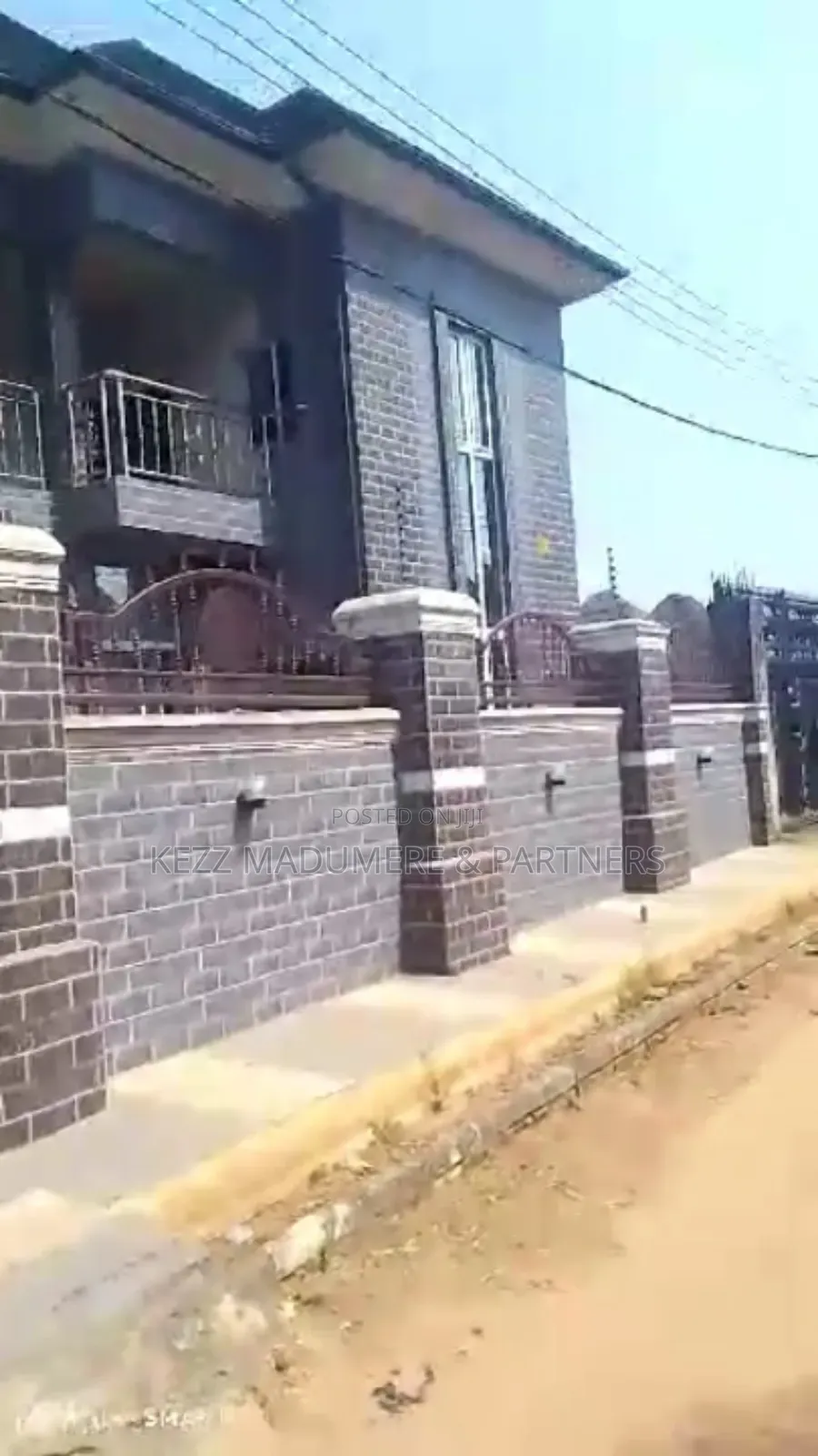 6bdrm Duplex in Akanuwa Estate, for sale