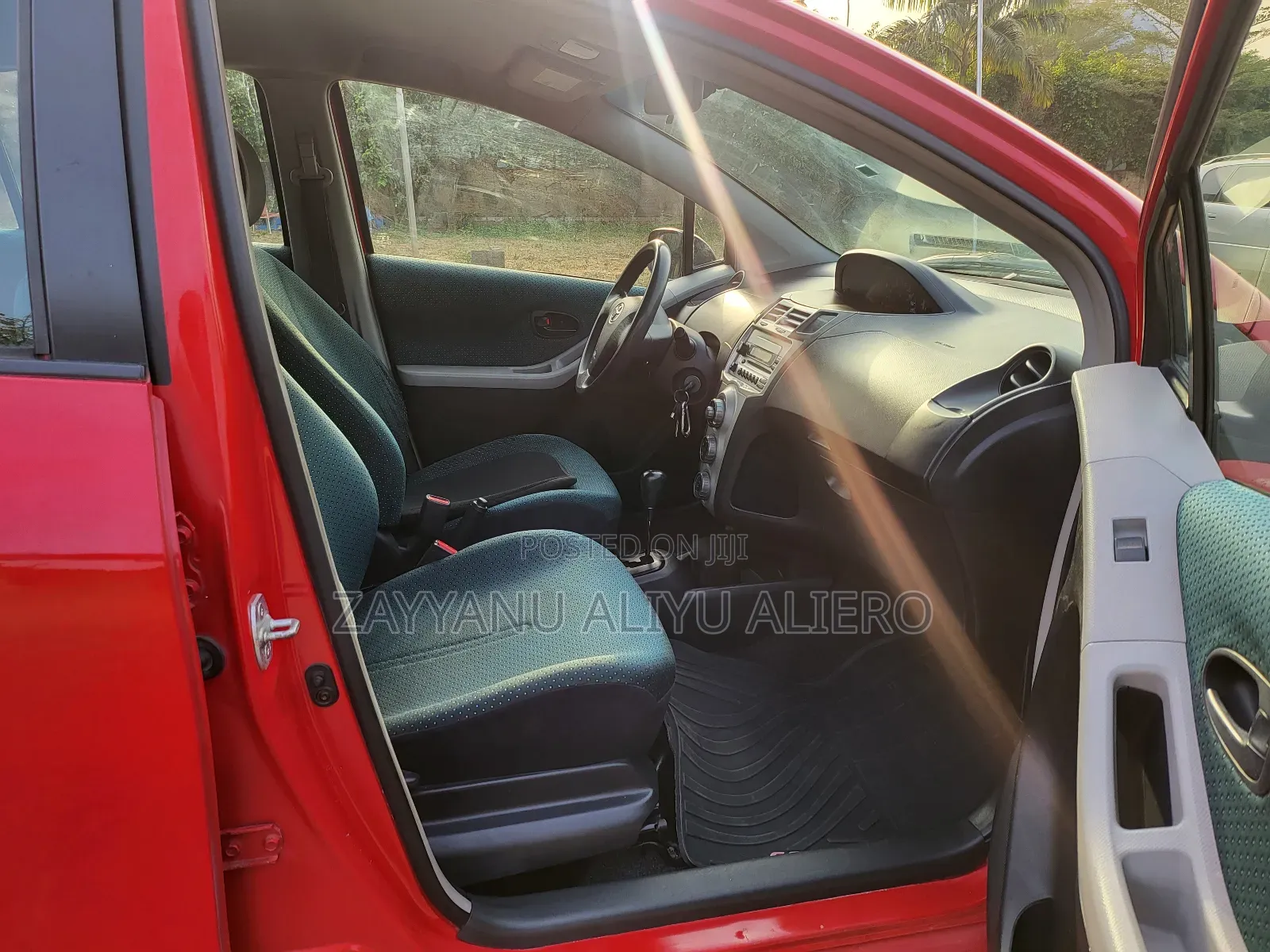 Toyota Yaris 1.3 VVT-i Automatic 2007 Red