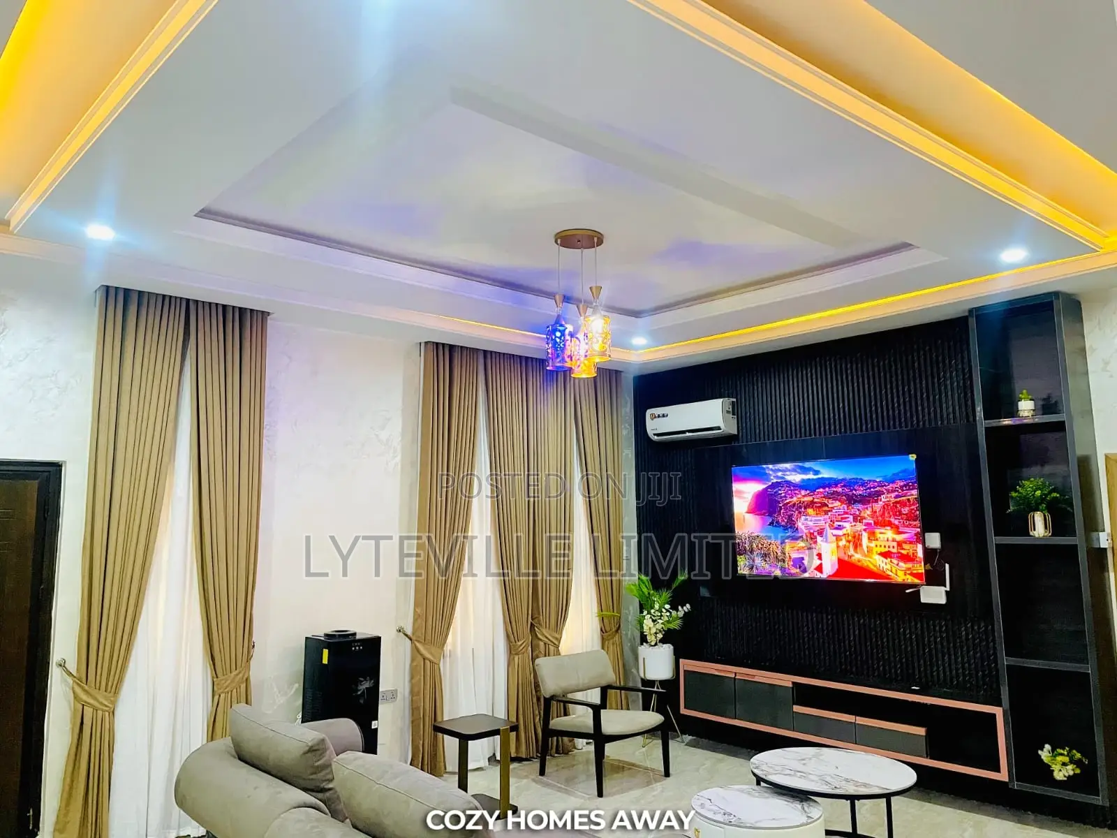 Luxurious 5-Bedroom Duplex