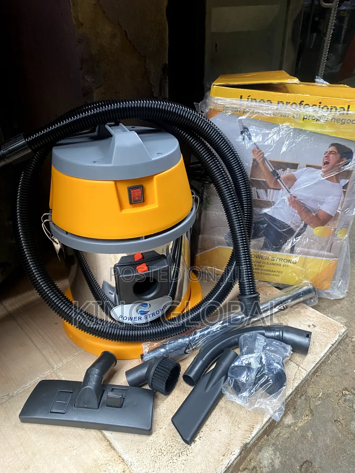 Wet and Dry Vacuum Cleaner 30L