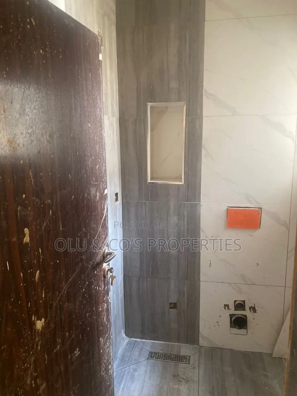 1bdrm Block of Flats in An Estate, Wuye for rent
