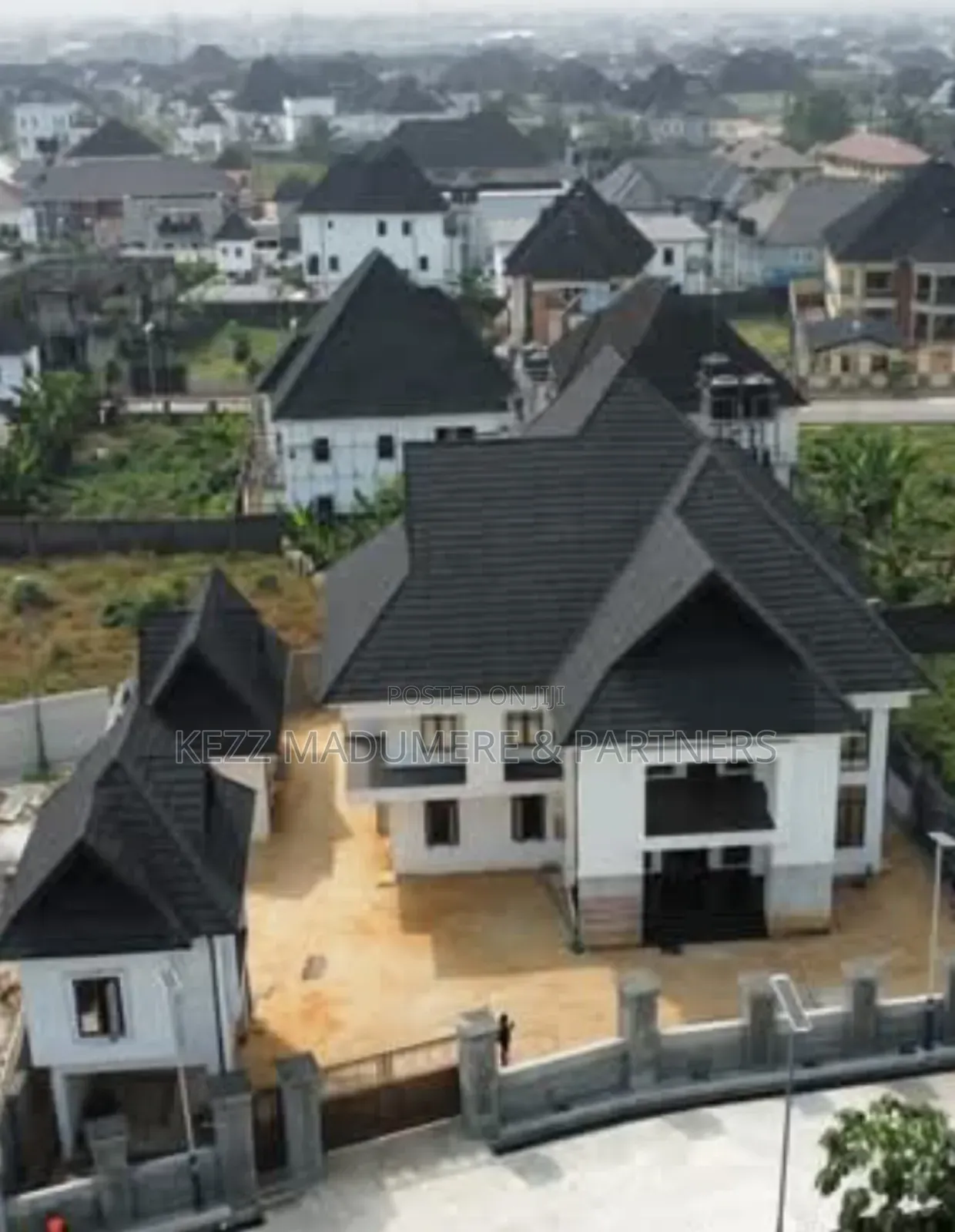 4bdrm Duplex in Shell Cooperative for sale