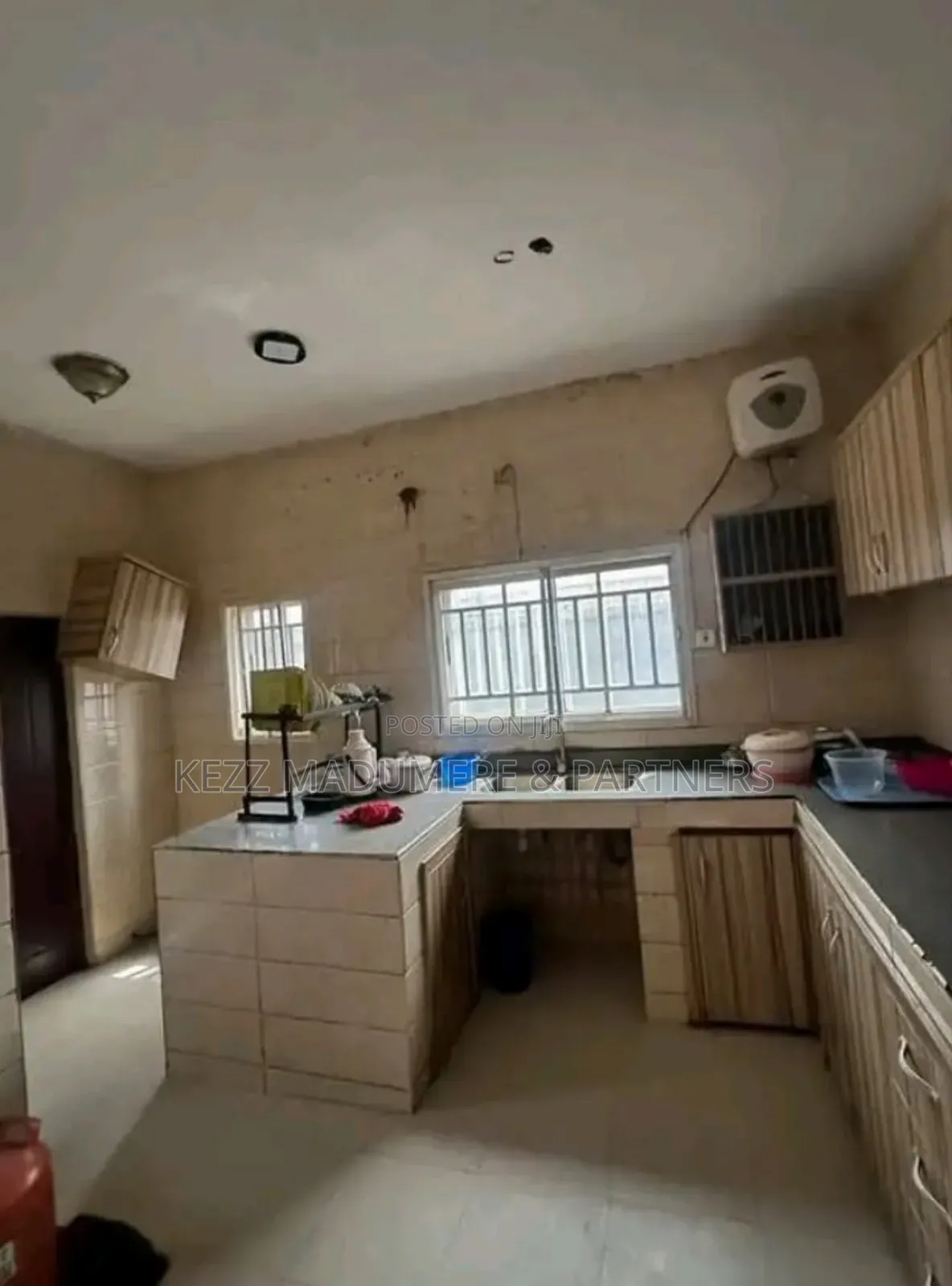 4bdrm Duplex in Eliozu , Port for sale