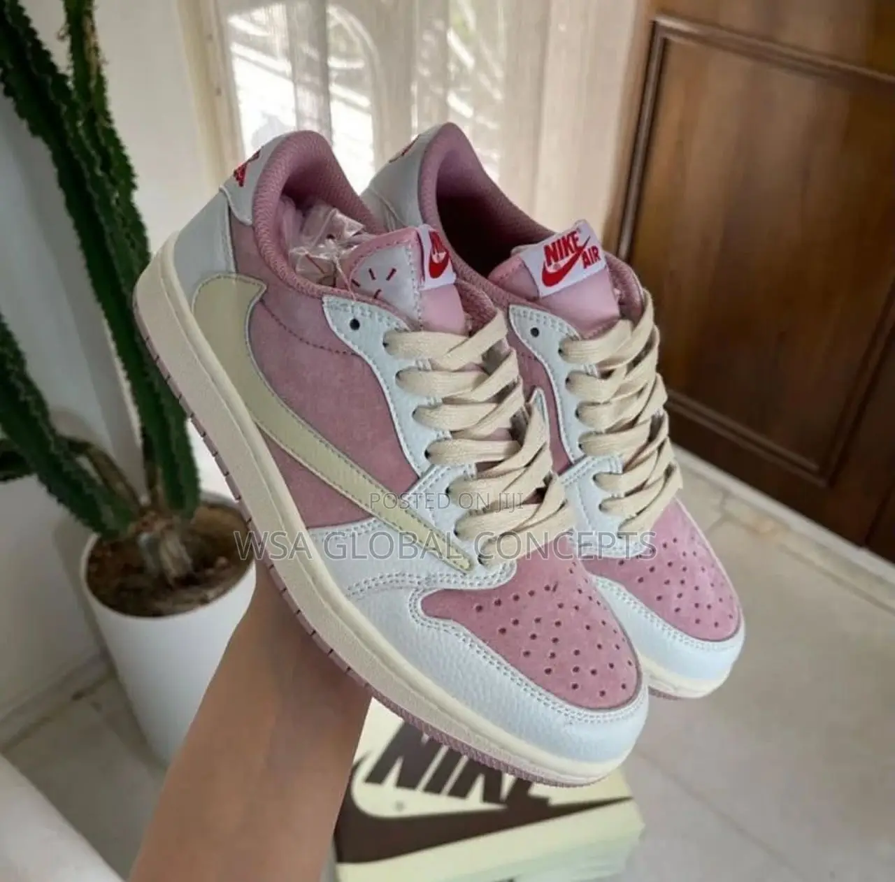 Air Jordan 1 Low Travis Scott Shy Pink-White Sneakers