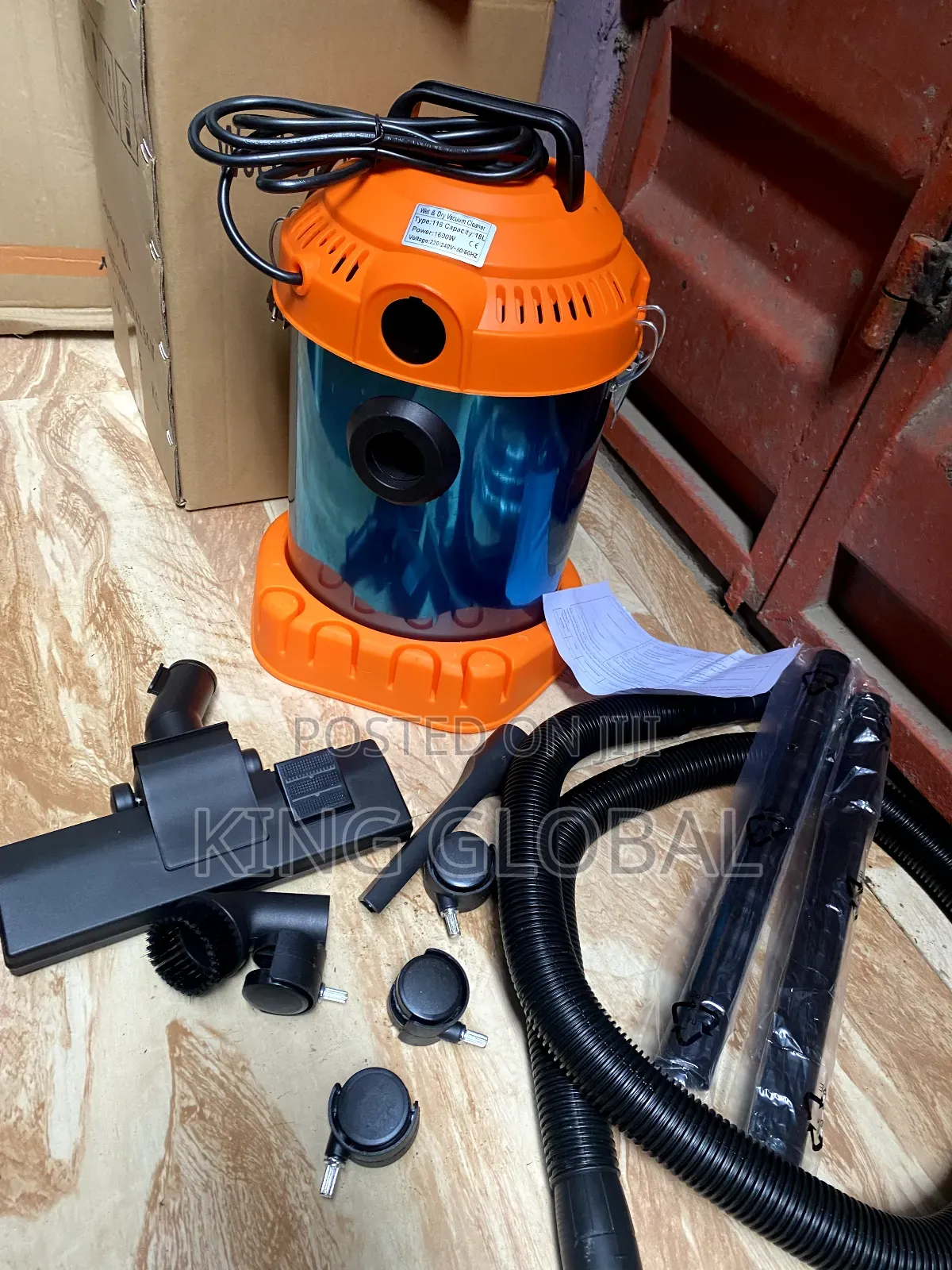 Wet and Dry Vacuum Cleaner 18L