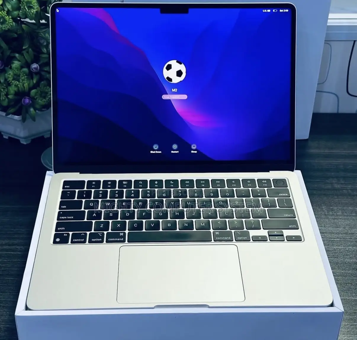Laptop Apple MacBook Air 2022 M2 8GB Apple M2 SSD 256GB