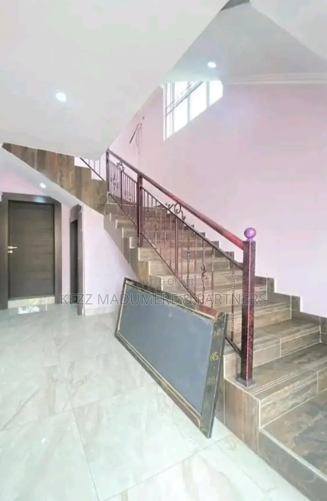 4bdrm Duplex in New Gra, Port for sale