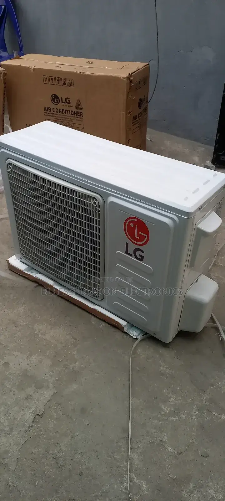 LG Smart Fast Cooling Standing Ac 2hp With Installation Kits