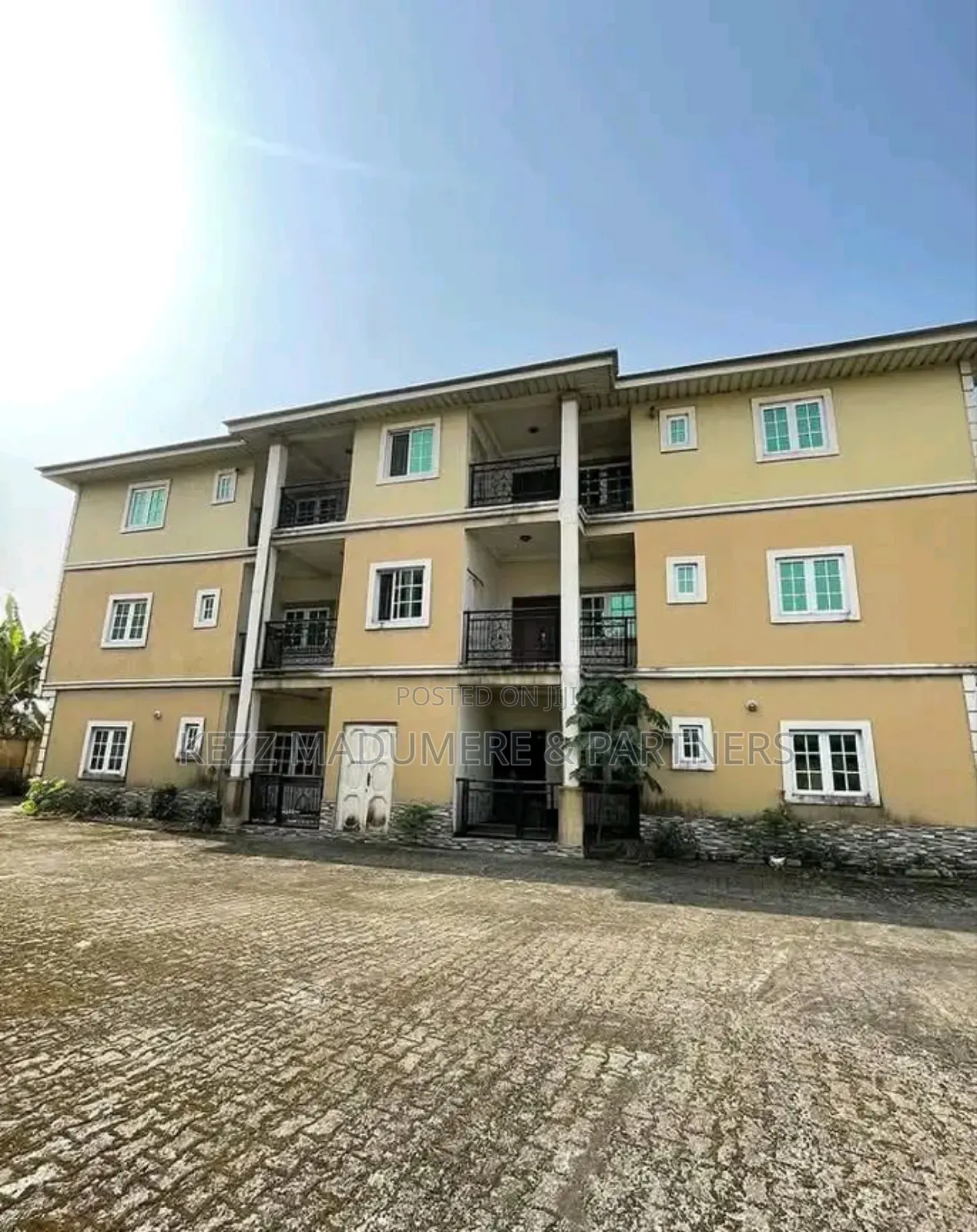 12bdrm Block of Flats in Off Nta Road, Port for sale