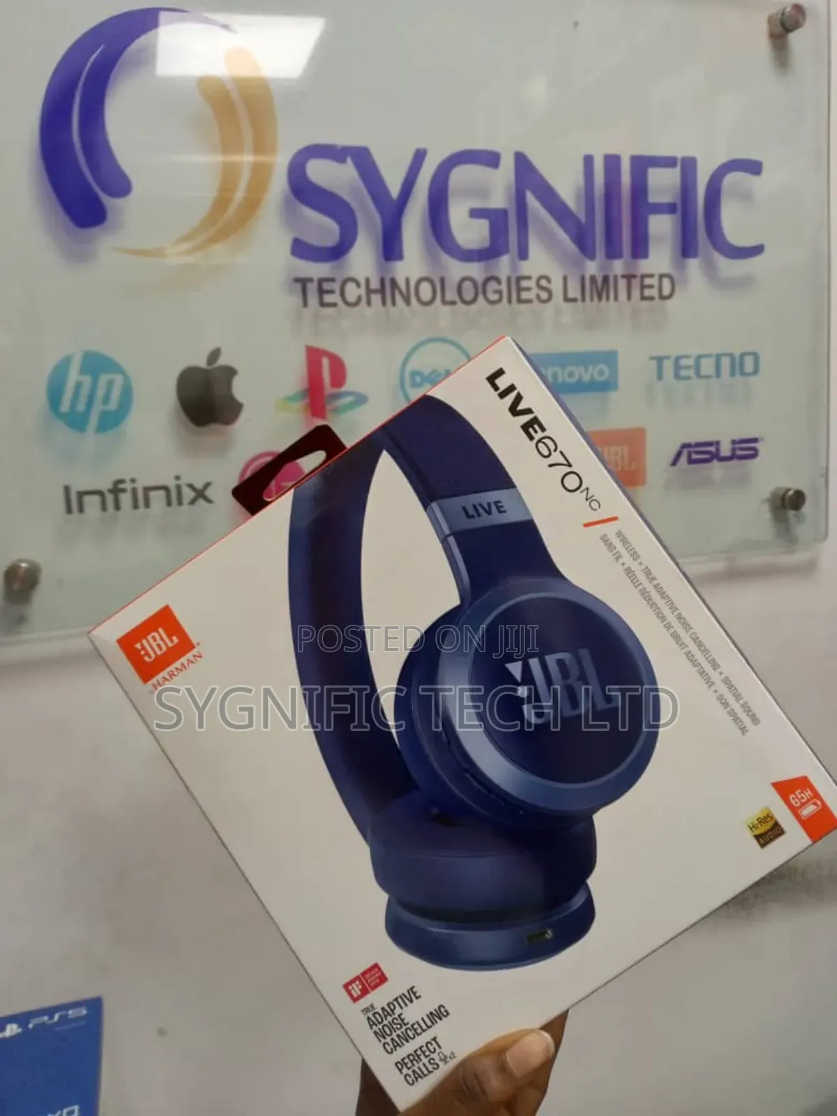 JBL Live 670nc Headphone