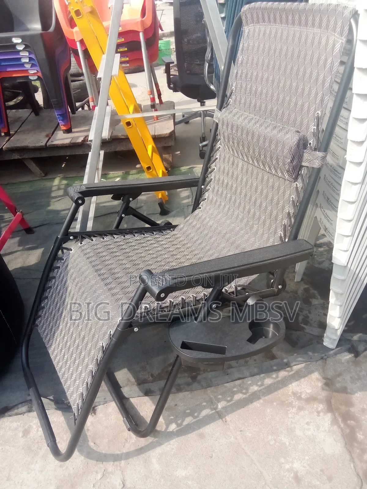 Relaxing Cabed Chair