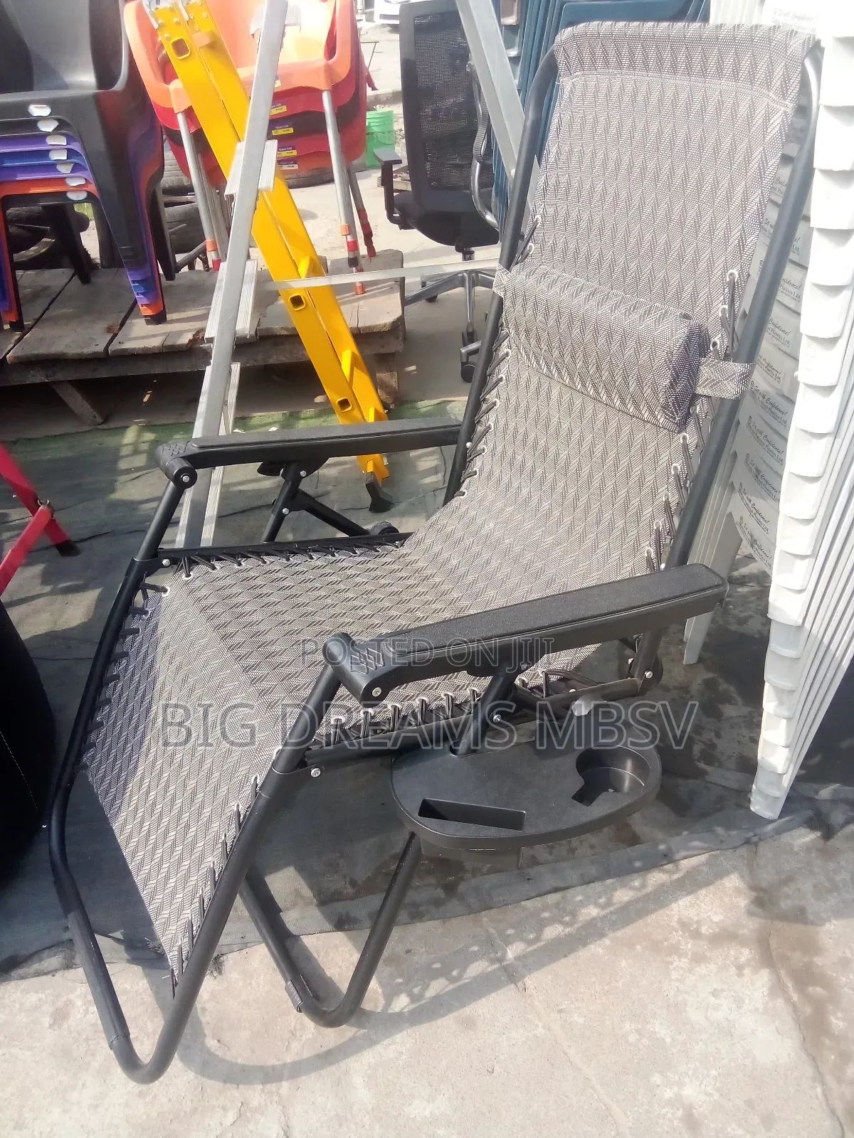 Relaxing Cabed Chair