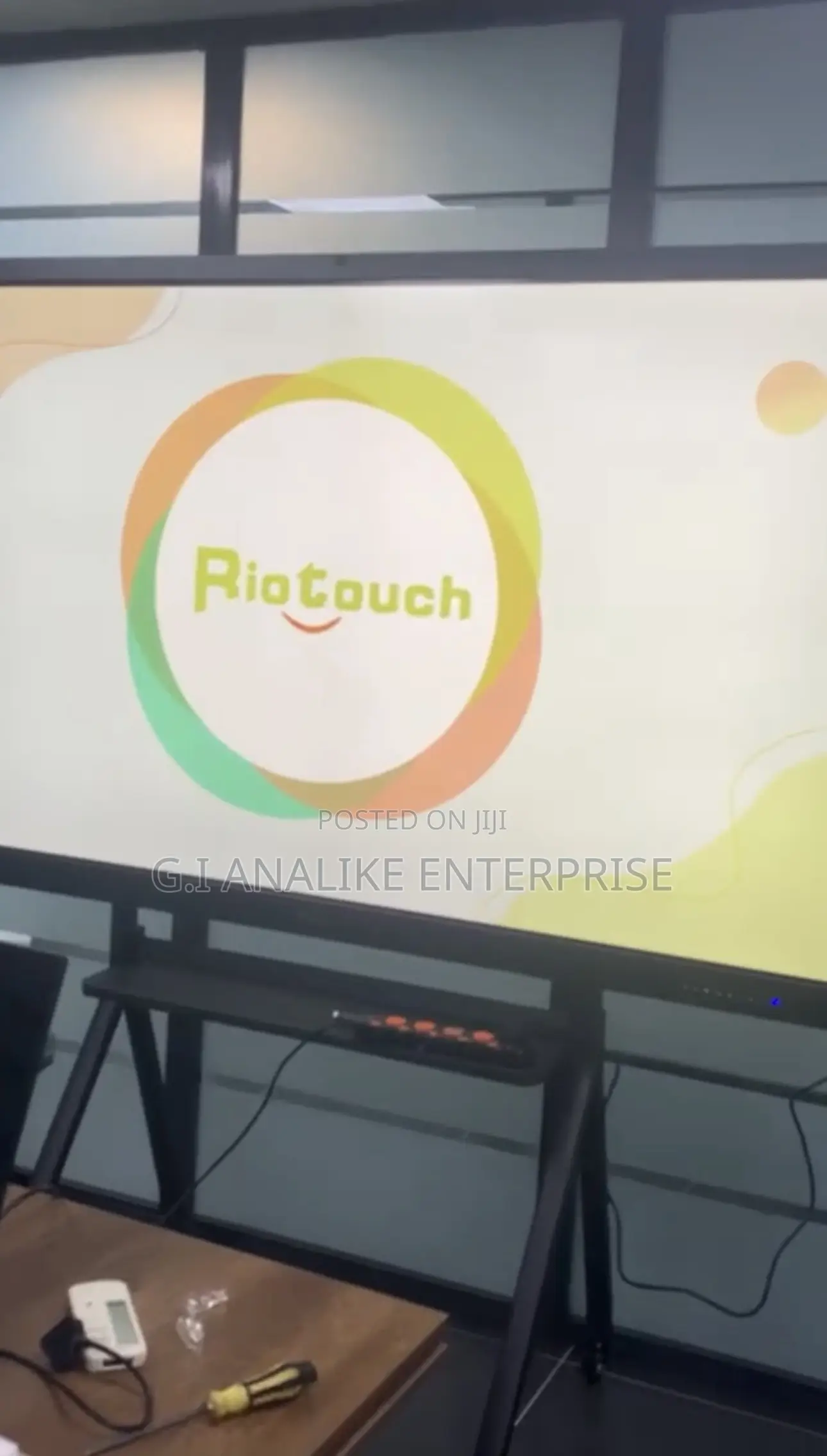 86"Riotouch UHD Creative Touch Panel Interactive Led.