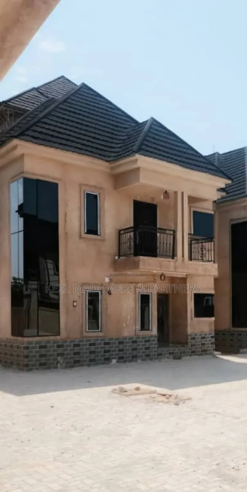 4bdrm Duplex in Near Imo State for sale