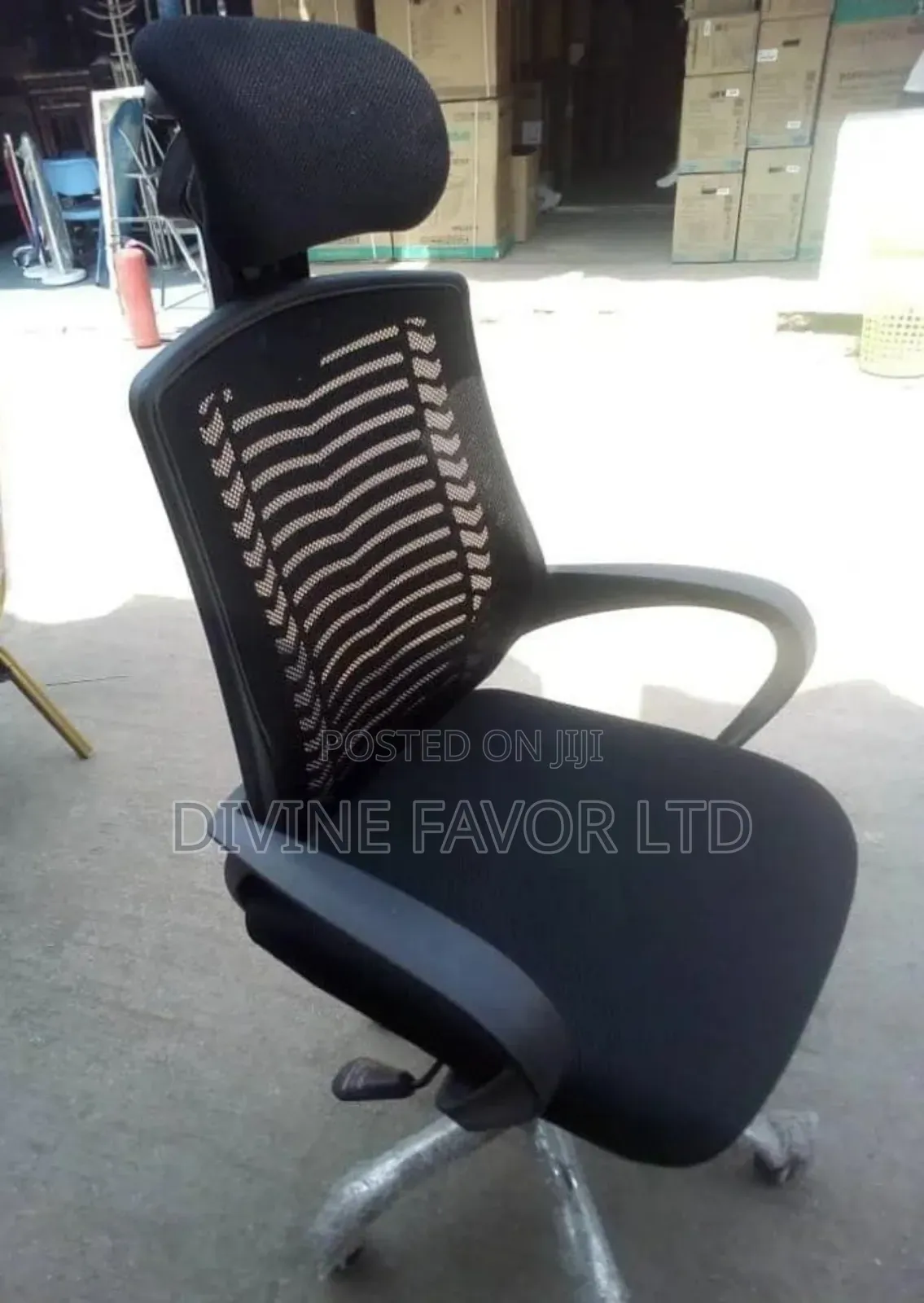 Durable Office Chair Swivel With Headrest.