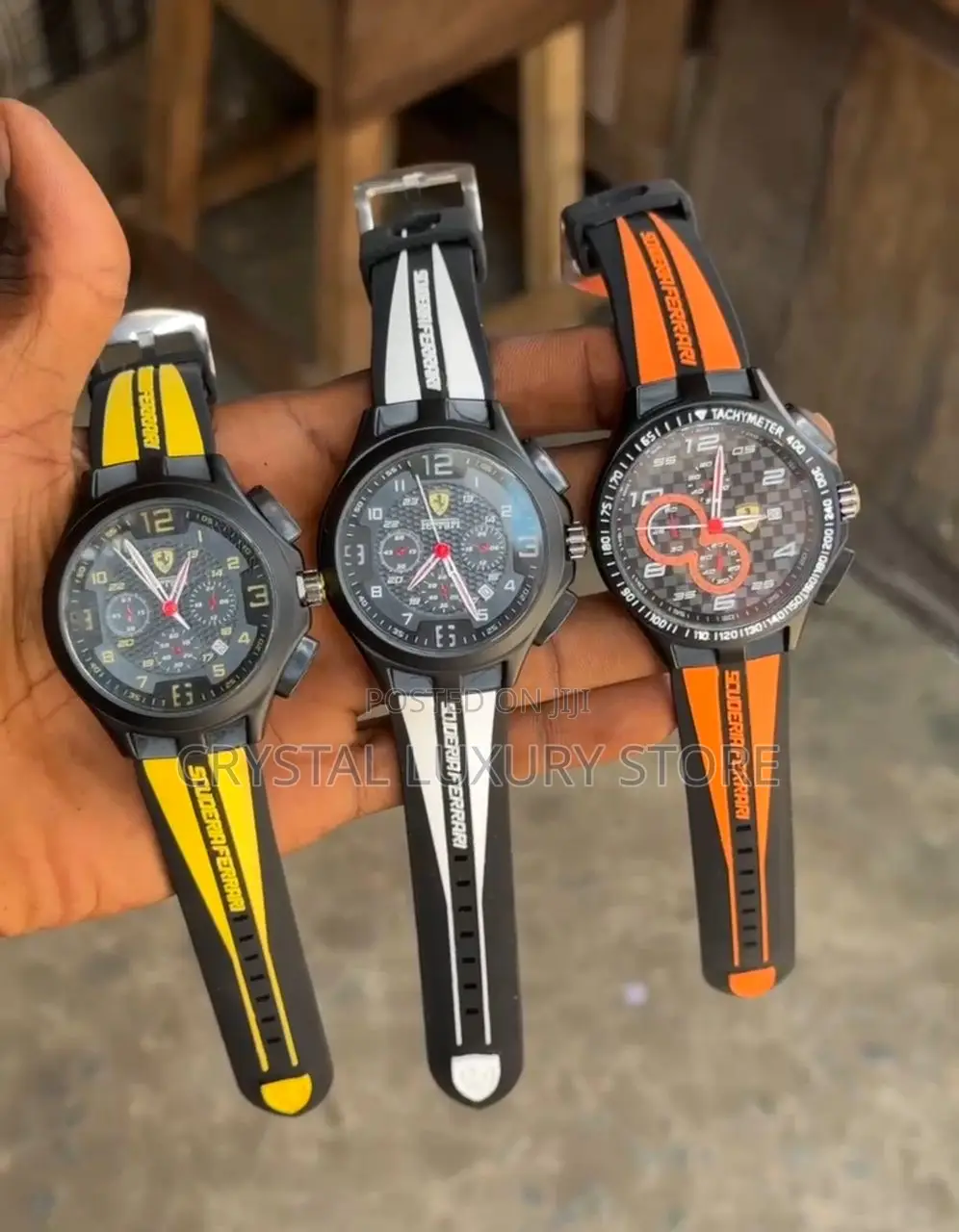 Ferrari Quality Luxury Men Rubber Strap Wristwatch