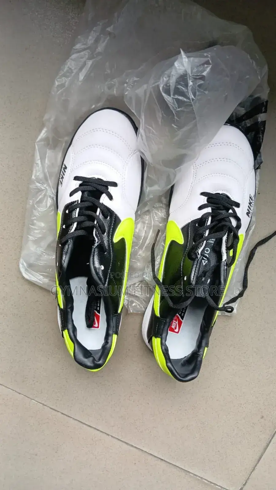 Nike Canvas Black White