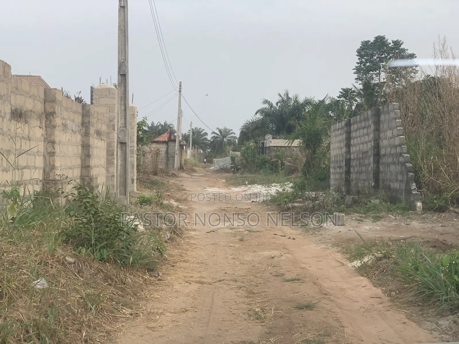 One Plot of Land at Avu, Few Mins Drive to Popular 'Pearl View School