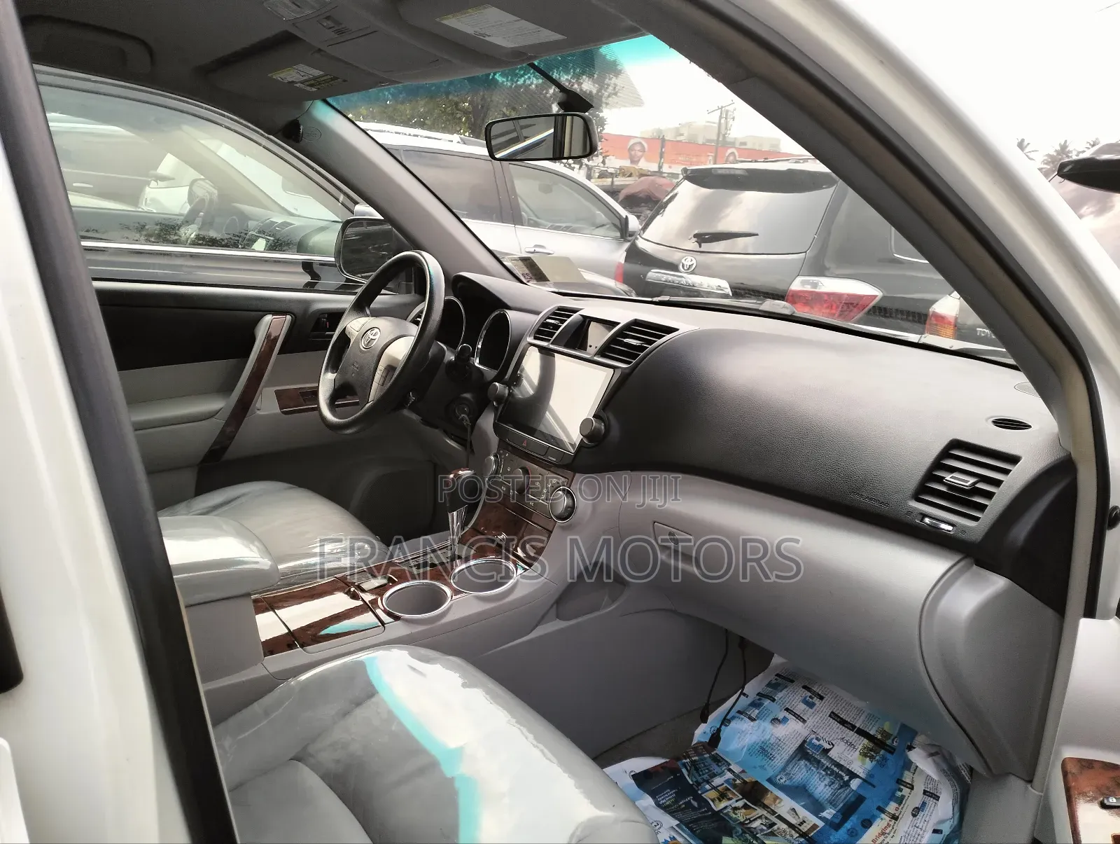 Toyota Highlander Sport 2010 White