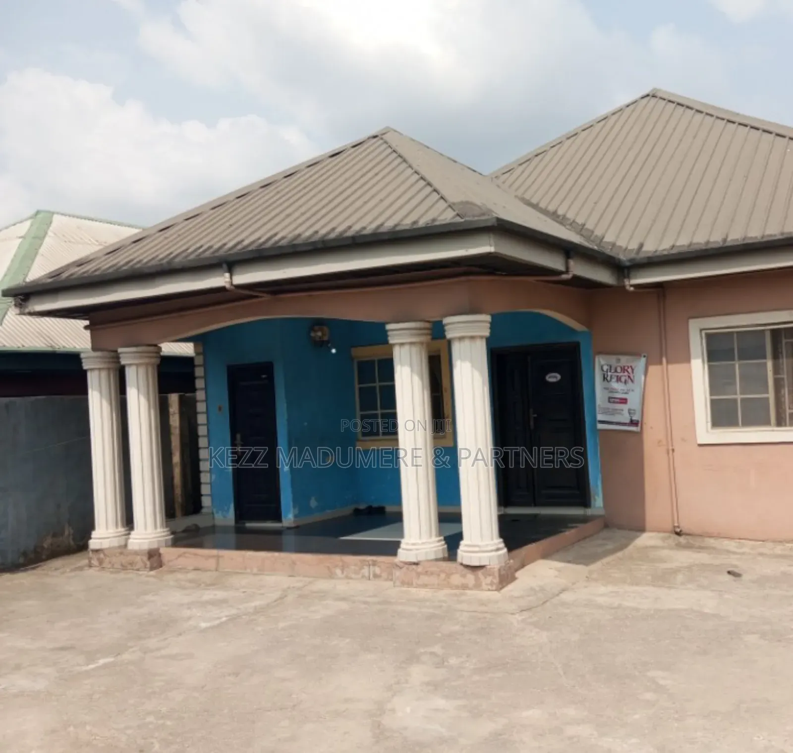 3bdrm Bungalow in Off Road 1, Freedom, Port-Harcourt for sale