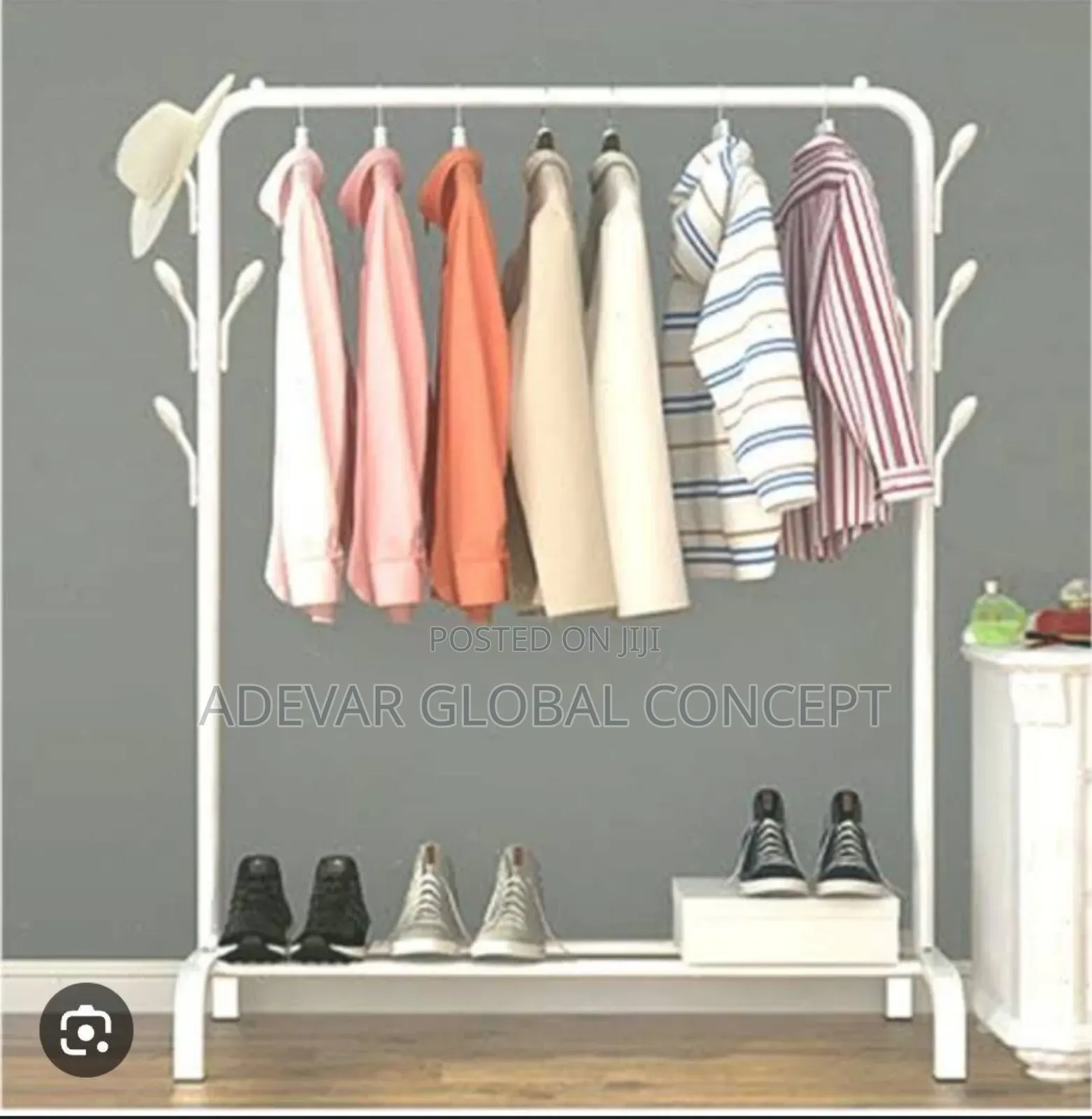 Single Pole Modern Freestanding Clothes Hanger Rack