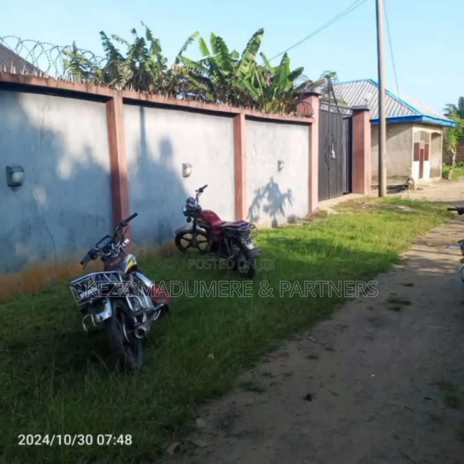 3bdrm Bungalow in New Layout, for sale