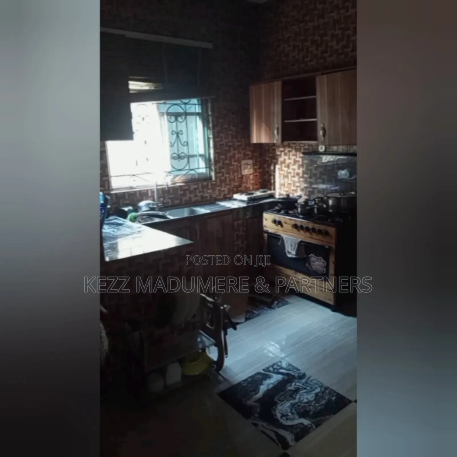 3bdrm Bungalow in New Layout, for sale