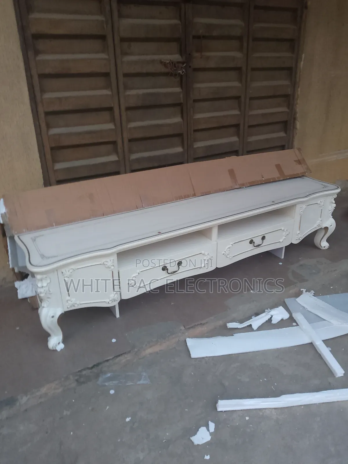 Royal Television Standing 2meter ( 75"Inc / 85" / 100" )
