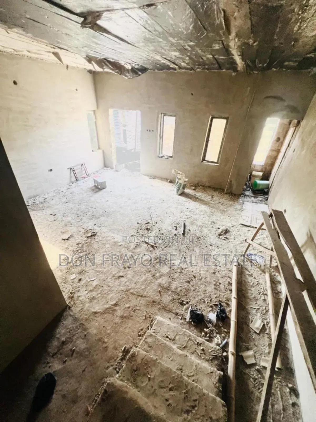 5bdrm Duplex in Afiniyanu, Eleyele for sale