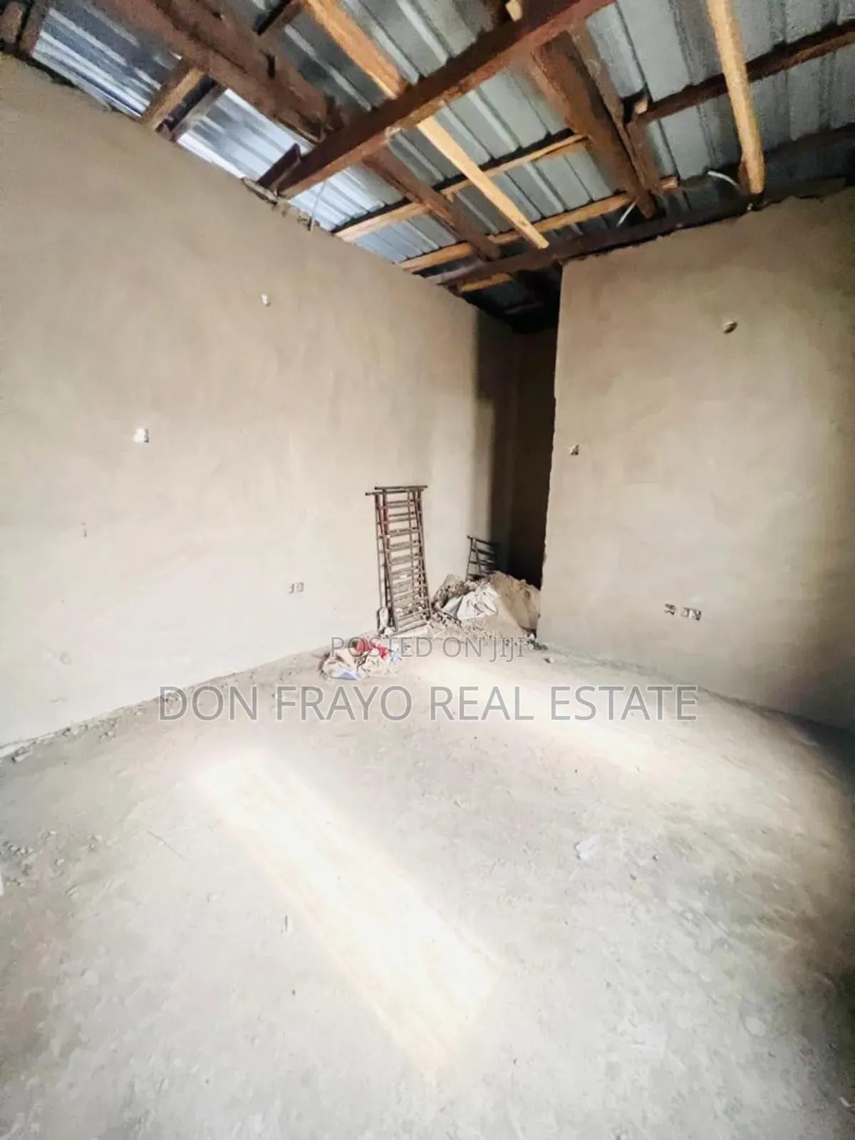 5bdrm Duplex in Afiniyanu, Eleyele for sale