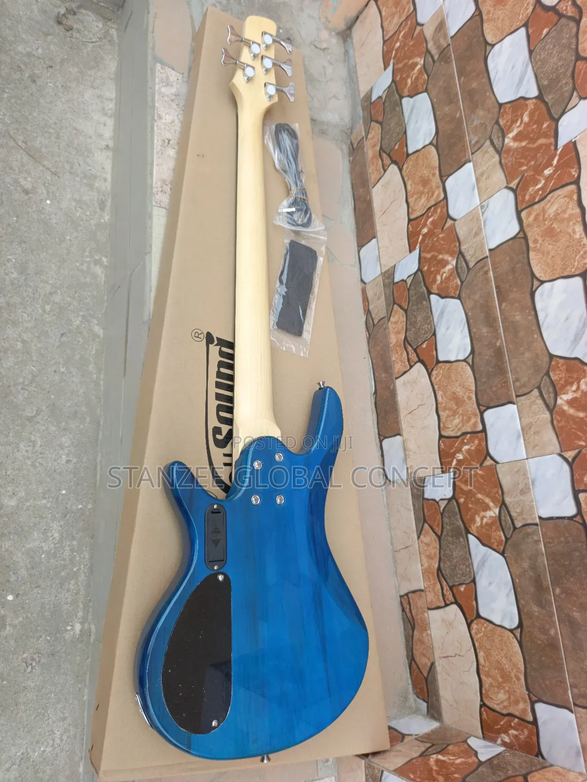 Well Sound 5 Strings Active Bass Guitar