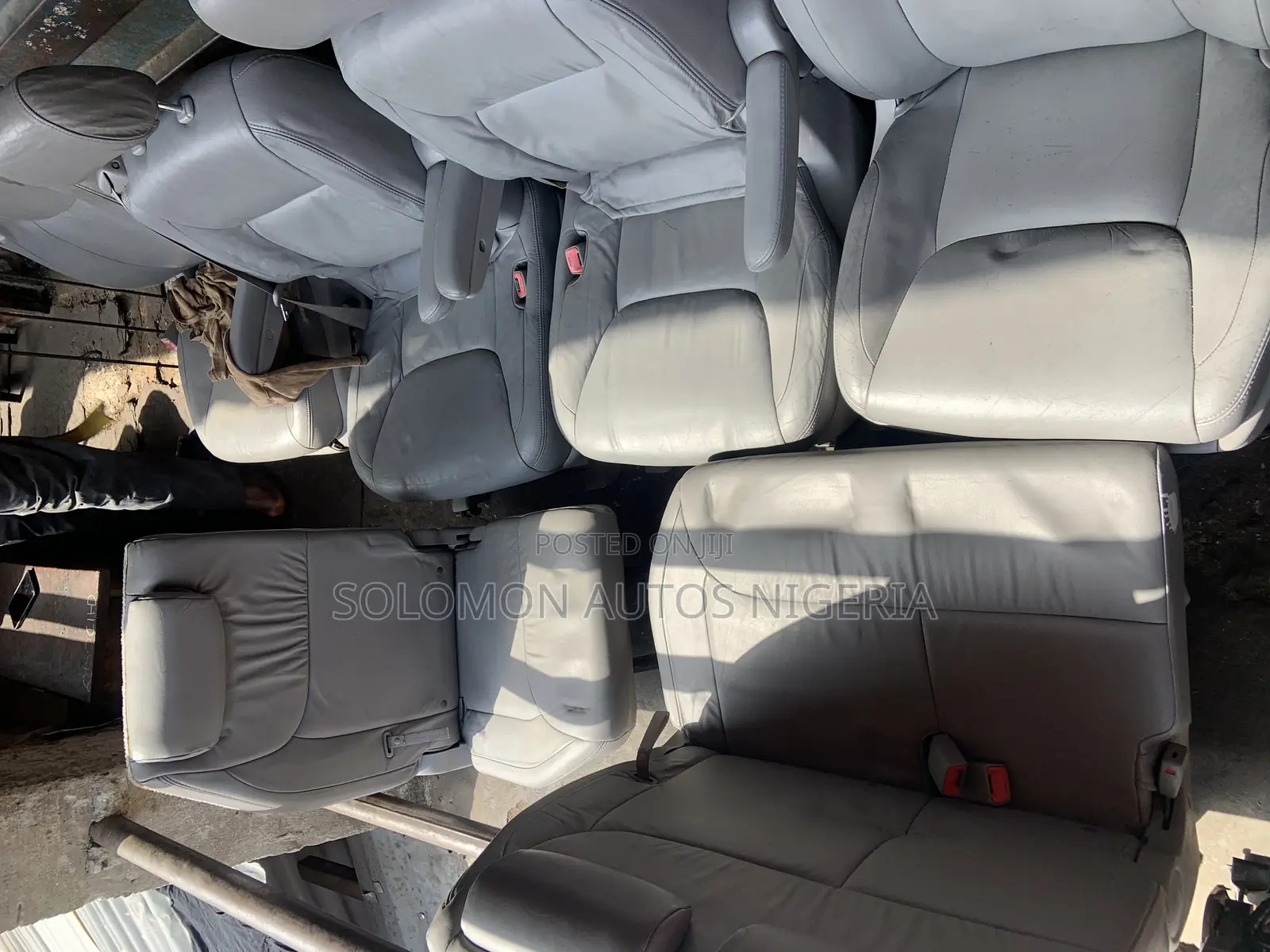 Complete Seat Toyota Sienna 2005 Model