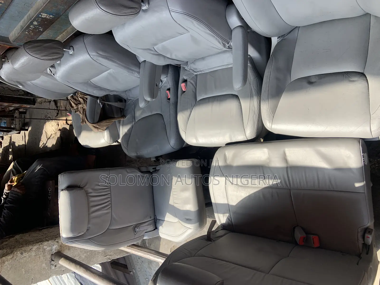 Complete Seat Toyota Sienna 2005 Model