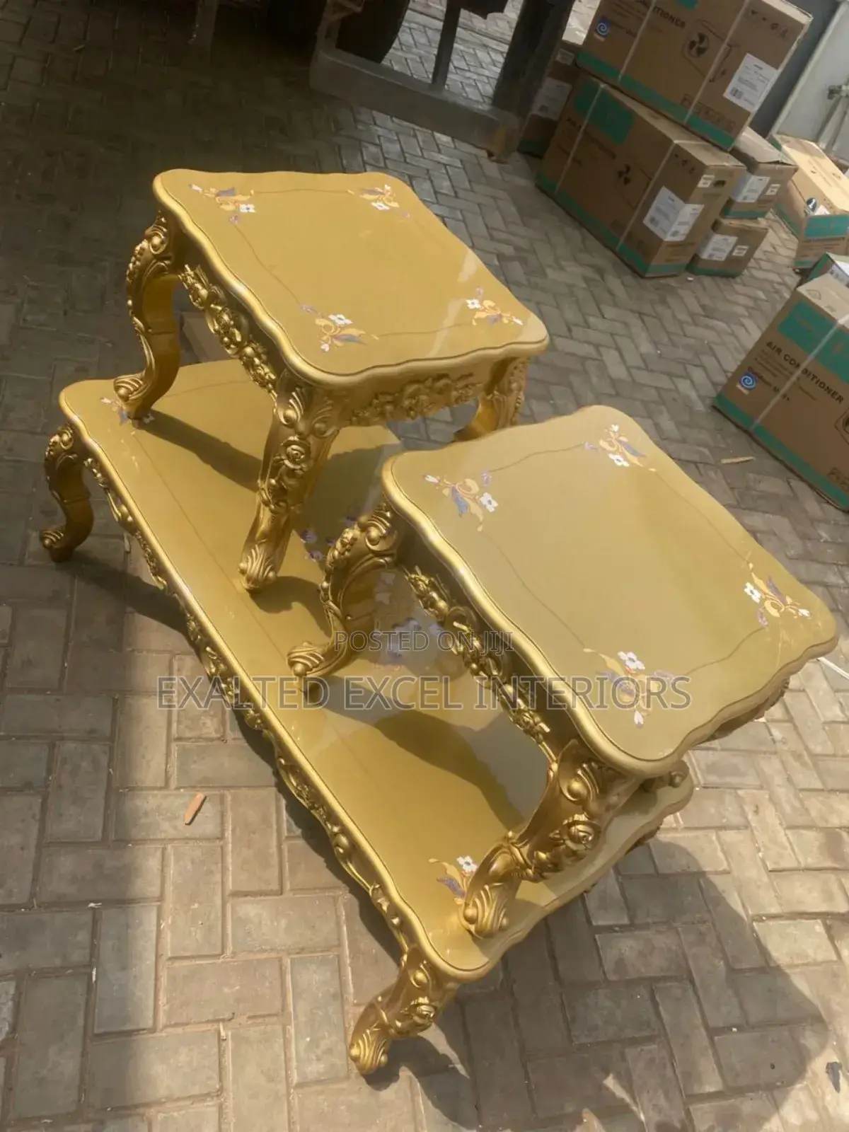 Top Quality Imported Center Table and Side Stools