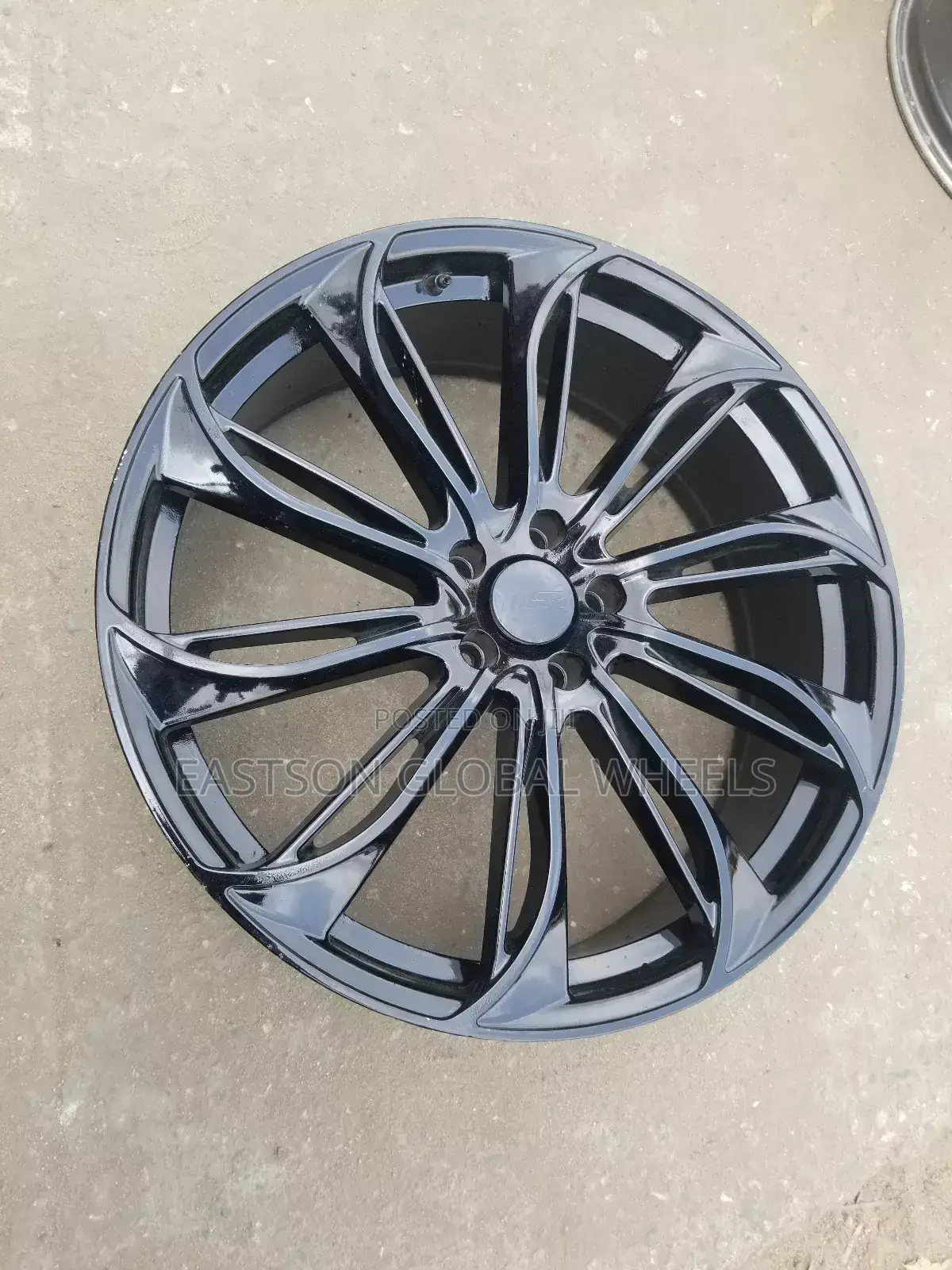 22 Inches Alloyed Rim Audi And Other Normal Hub