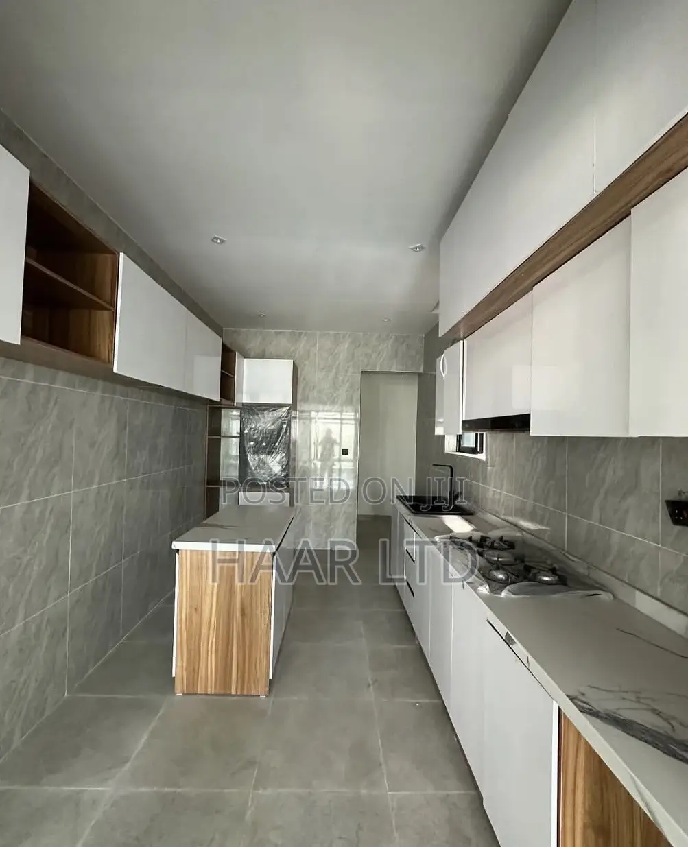 3bdrm Townhouse / Terrace in Ikate for rent